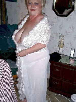 Belle mamie mignonne. 