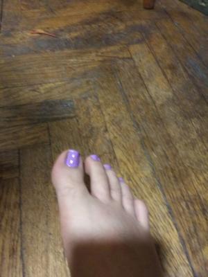 足元にシェラックがいくつかある