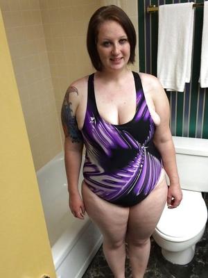 BBW Rousse Enceinte Aux Tendences BDSM