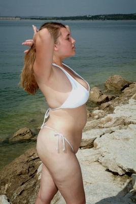 Big Boobs Cutie Gordita en la Playa