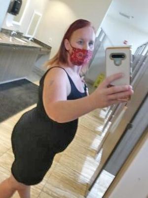 ベガス BREE 大きなお腹のスレンダーな赤毛のホットで厚いセクシーなふしだらな女