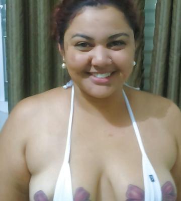 Mary Vadia qu'adora se exibir.