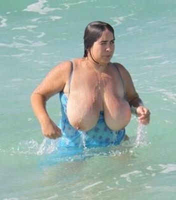 Chicago pigslut yadhira et ses mamelles spectaculaires