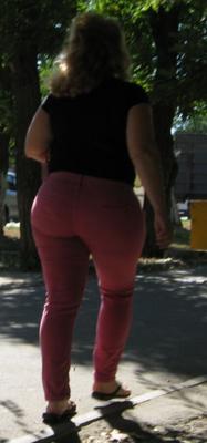 Bunda tão gorda andando