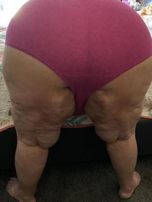 Mamie jouet de baise italienne