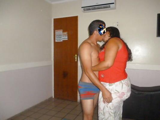 Marido ist ein Macho, um ihm einen Job zu machen und so viele Fotos zu machen