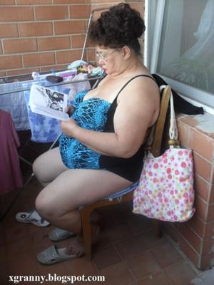 Vieja abuela madura Alexandra