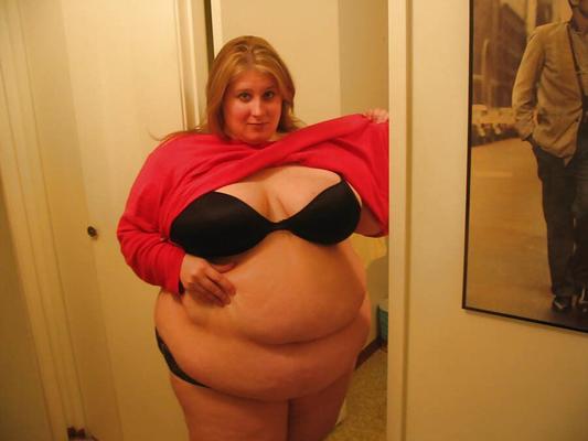 SSBBW bajo la ducha