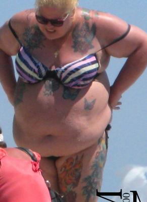 ENORMES AVÓS DE BARRIGA E MILF DA PRAIA