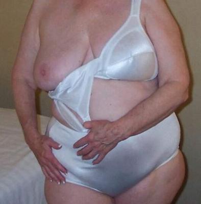 Mature bbw panties and bras