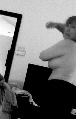 Gros seins matures
