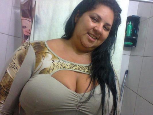 MOI excitée et élégante