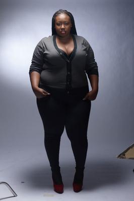BBW - Señora gorda posando