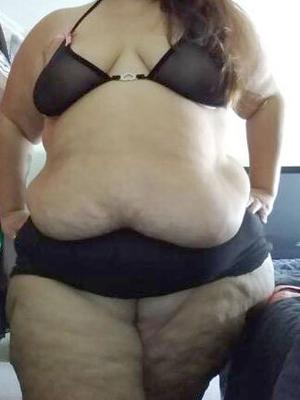 Louisville VERY BIG super fat bbw YOUNG cute face HUGE ASS &