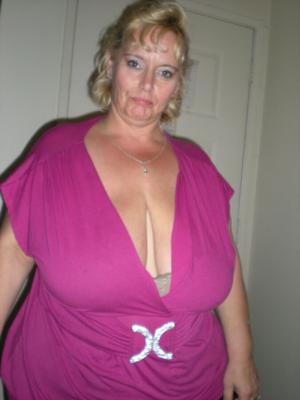 Katie peituda BBW milf