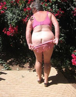 Donna  - Sunbathing... Come And Join Me