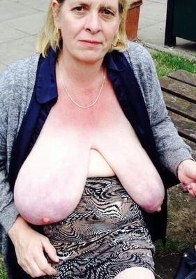 tetas grandes madura