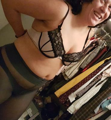Soutien-gorge et culotte Maria matures (candide, amateur, exposée, inconsciente)