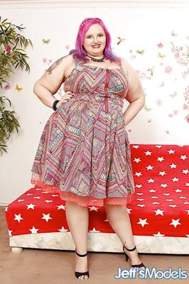 Sexy BBW Sara Star sexo duro trío