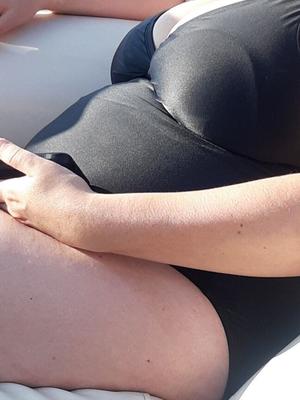 ボートに乗っている無自覚の巨大なおっぱいぽっちゃり。
