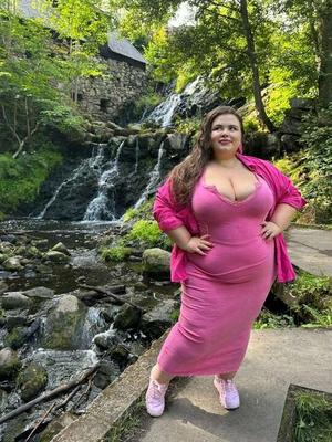 ゴージャスな SSBBW メアリー