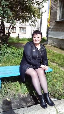 587. Любителям полностью одетым НЕТ НУ!