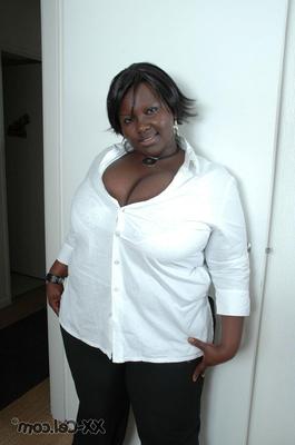Les Splendides Grosses Mamelles Blacks de Mariana [XX CEL]