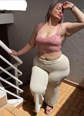 Joselin BBW Reve Abuelasはナルゴナスを置きます