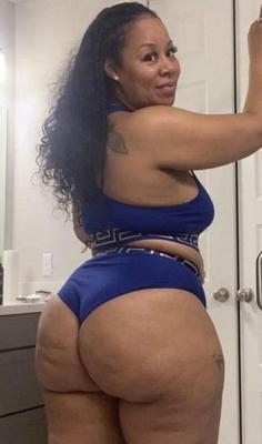 Sexy Black GILF