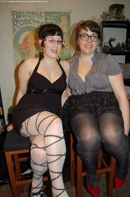 Две занудные девушки BBW
