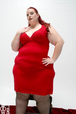 Splendide Gwen! SSBBW Rousse aux Petits Nichons #