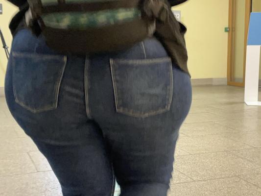 Riesige Schmalzarsch offen