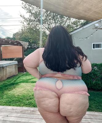 Lick Some Fat Butt