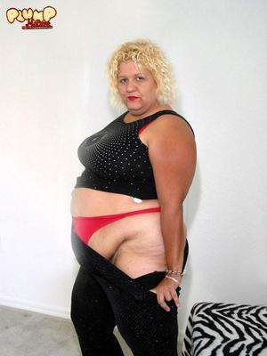 Sara mature