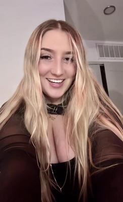 Aniah enorme trasero grandes tetas rubias sexy bbw chica mezcladas