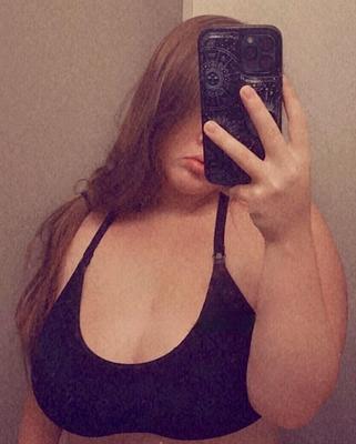 Aliyah riesige Arsch große Brüste blonde bbw Mädchen gemischte heiße Fotos
