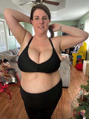 Mormon massive tits mom, SBBW