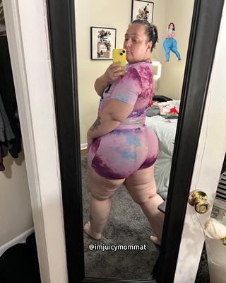 Hot Tanya