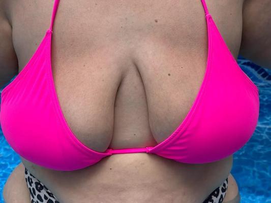 Esposa da piscina BBW