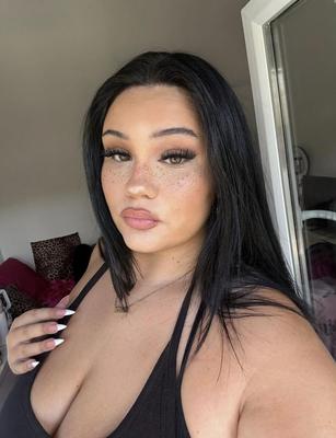 Marie, Grosse Vache a VioIer dans une Ruelle (French BBW Slut)