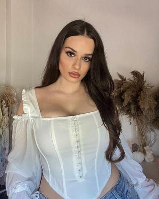 Angelica Italian Beauty Curvy Modelo Plus Size Fotos quentes mistas
